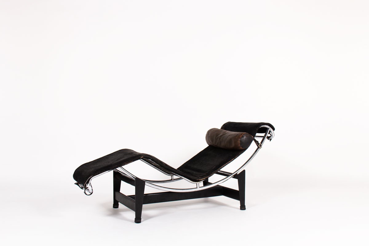 LC4 lounge chair by Le Corbusier & Charlotte Perriand for Cassina